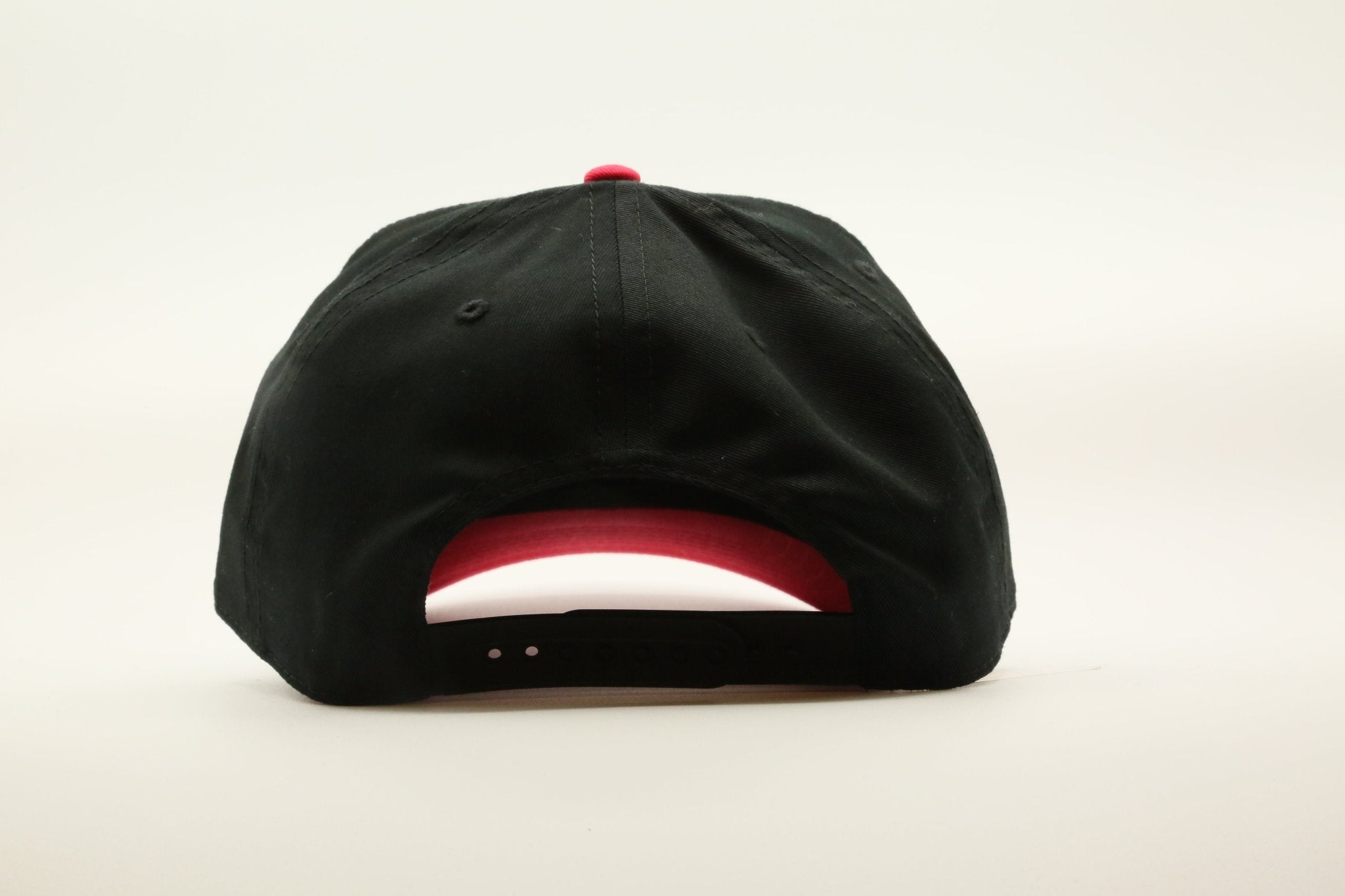UNITED FC BLACK/RED - MaisonHats