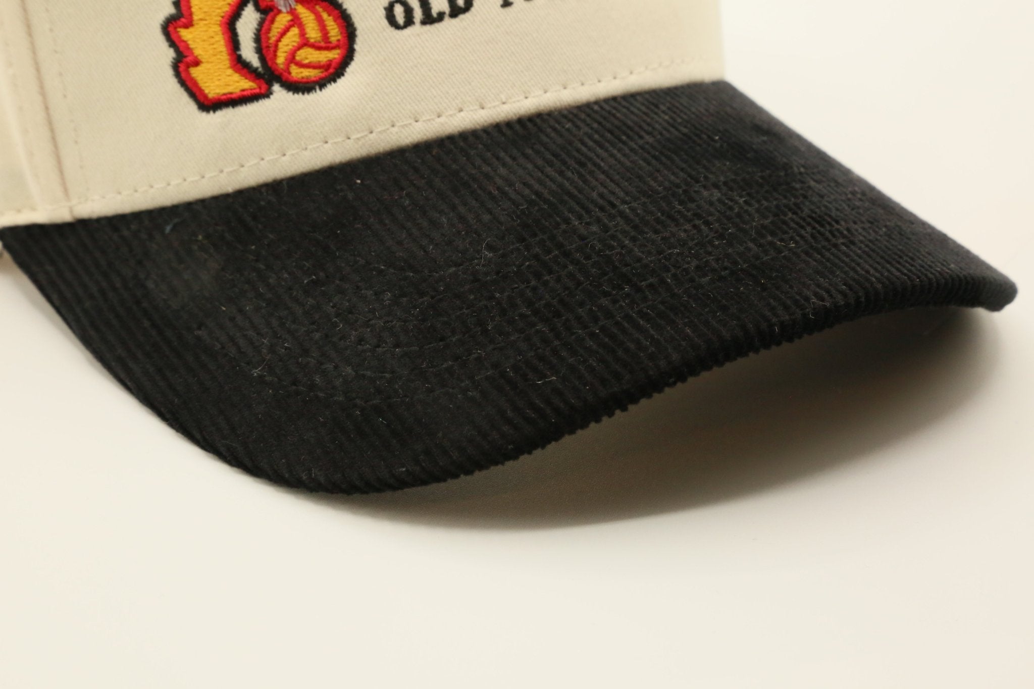 United FC CREAM/CORD - MaisonHats